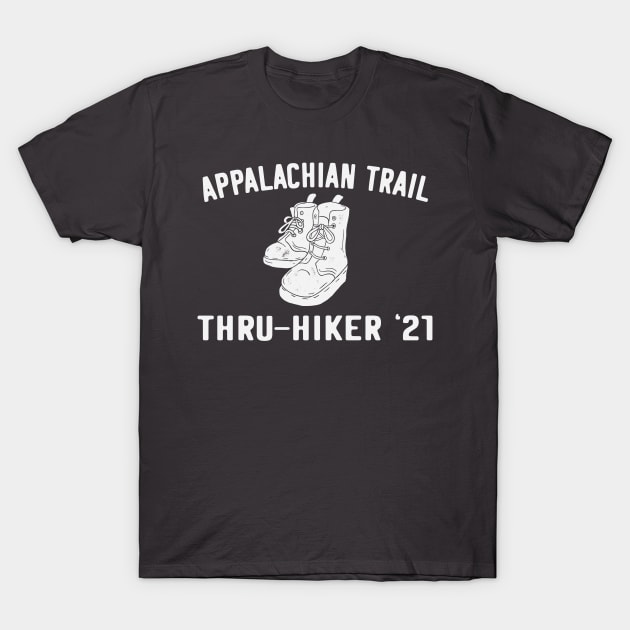 Appalachian Trail Thru Hiker 2021 (blanco) T-Shirt by Camp Happy Hour